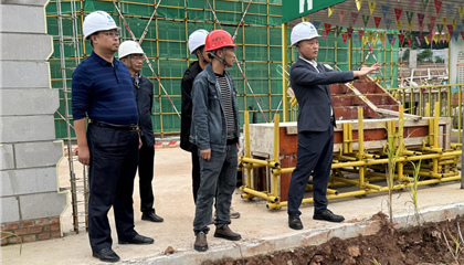 向誠、石鎮(zhèn)槐暗訪工程項(xiàng)目建設(shè)和企業(yè)運(yùn)營管理工作