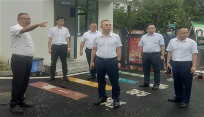 遂寧興業(yè)集團(tuán)召開(kāi)“問(wèn)題大排查、作風(fēng)大整治、工作大提升”專(zhuān)項(xiàng)行動(dòng)現(xiàn)場(chǎng)推進(jìn)會(huì)